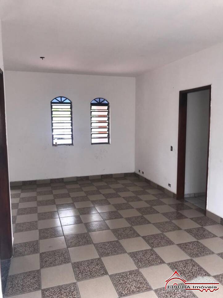 Casa à venda com 3 quartos, 240m² - Foto 4