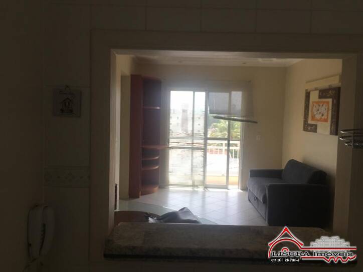 Apartamento à venda com 2 quartos, 68m² - Foto 4