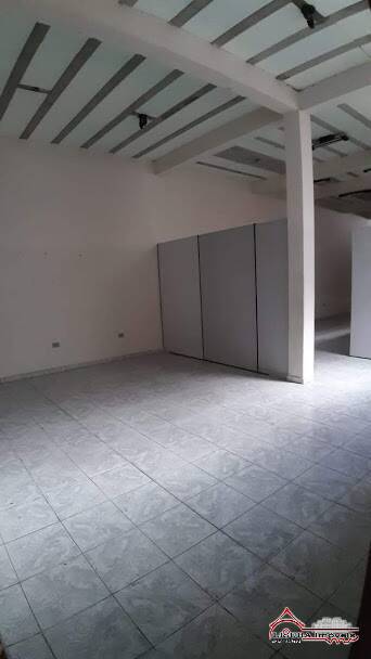 Casa à venda com 2 quartos, 240m² - Foto 10