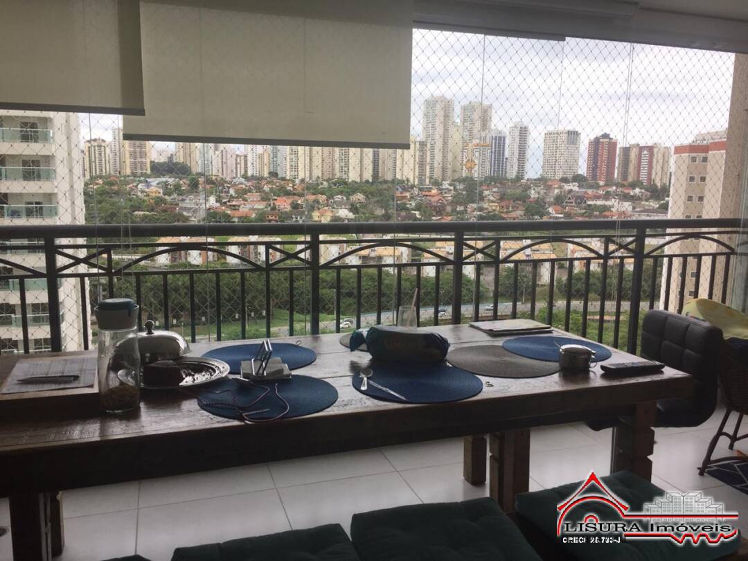 Apartamento à venda com 3 quartos, 176m² - Foto 13