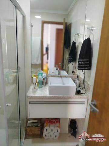 Apartamento à venda com 2 quartos, 79m² - Foto 5