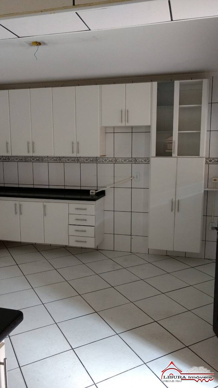 Casa à venda com 4 quartos, 259m² - Foto 12