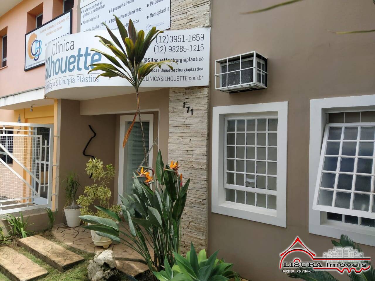 Casa à venda com 3 quartos - Foto 1