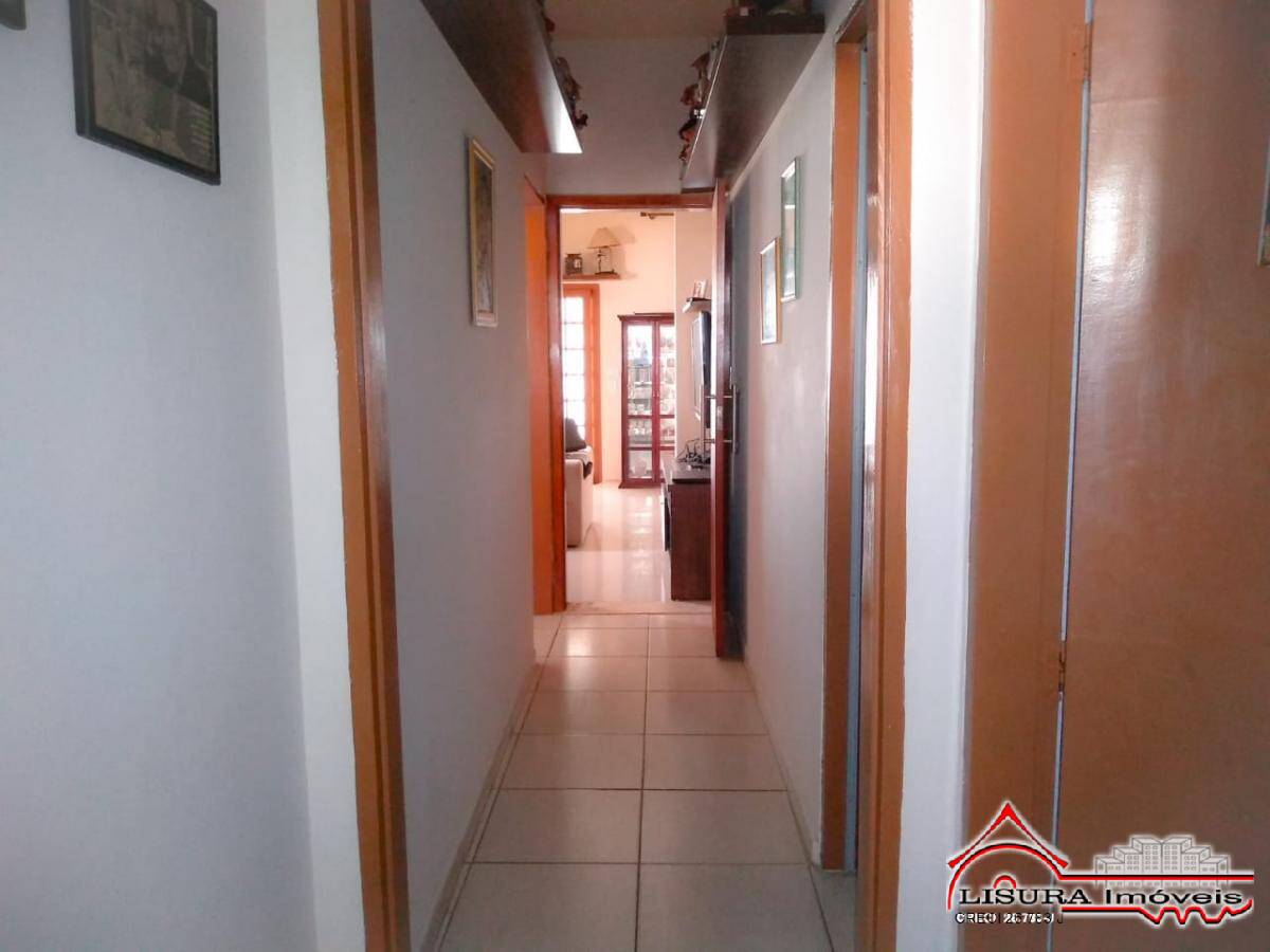 Casa à venda com 4 quartos, 200m² - Foto 17