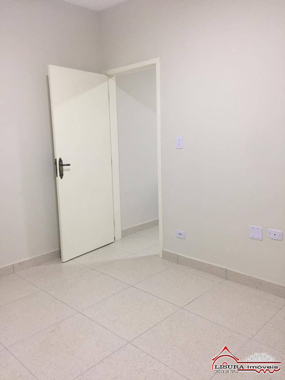 Casa à venda com 2 quartos, 100m² - Foto 5