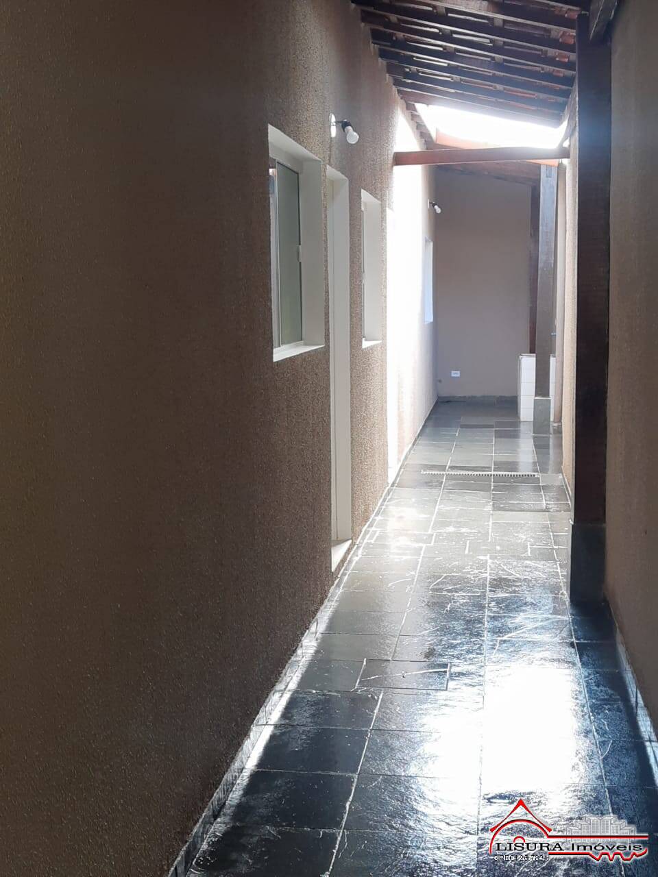 Casa à venda com 2 quartos, 100m² - Foto 9