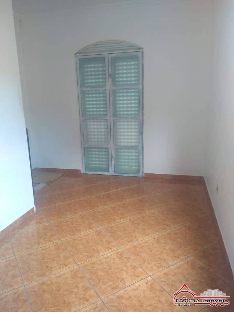 Casa à venda com 3 quartos, 250m² - Foto 4