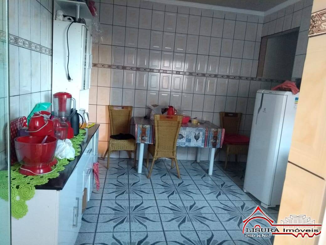 Casa à venda com 2 quartos, 150m² - Foto 25