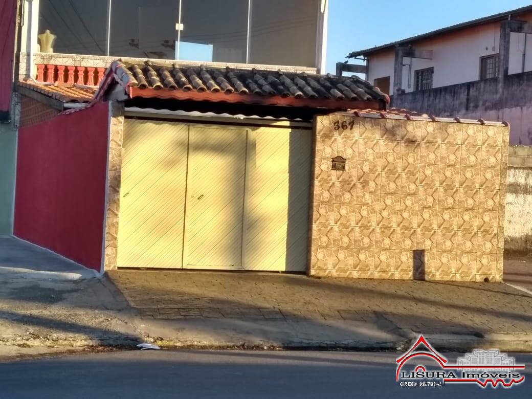 Casa à venda com 2 quartos, 150m² - Foto 1