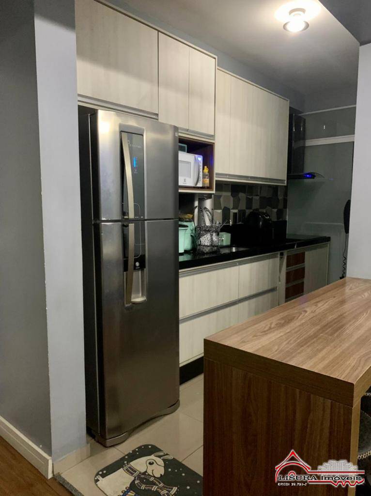 Apartamento à venda com 3 quartos, 74m² - Foto 4