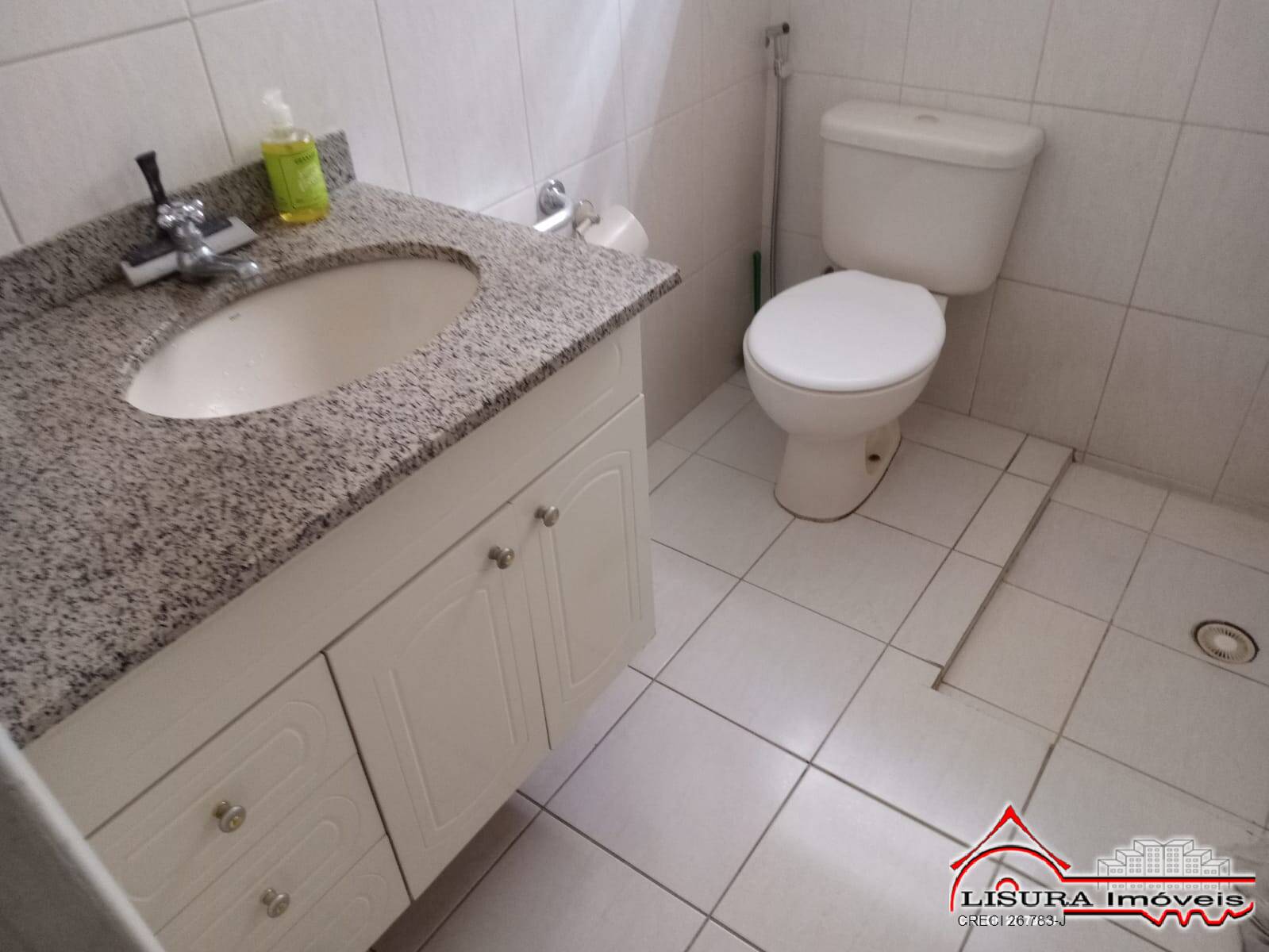 Casa à venda com 2 quartos, 170m² - Foto 22