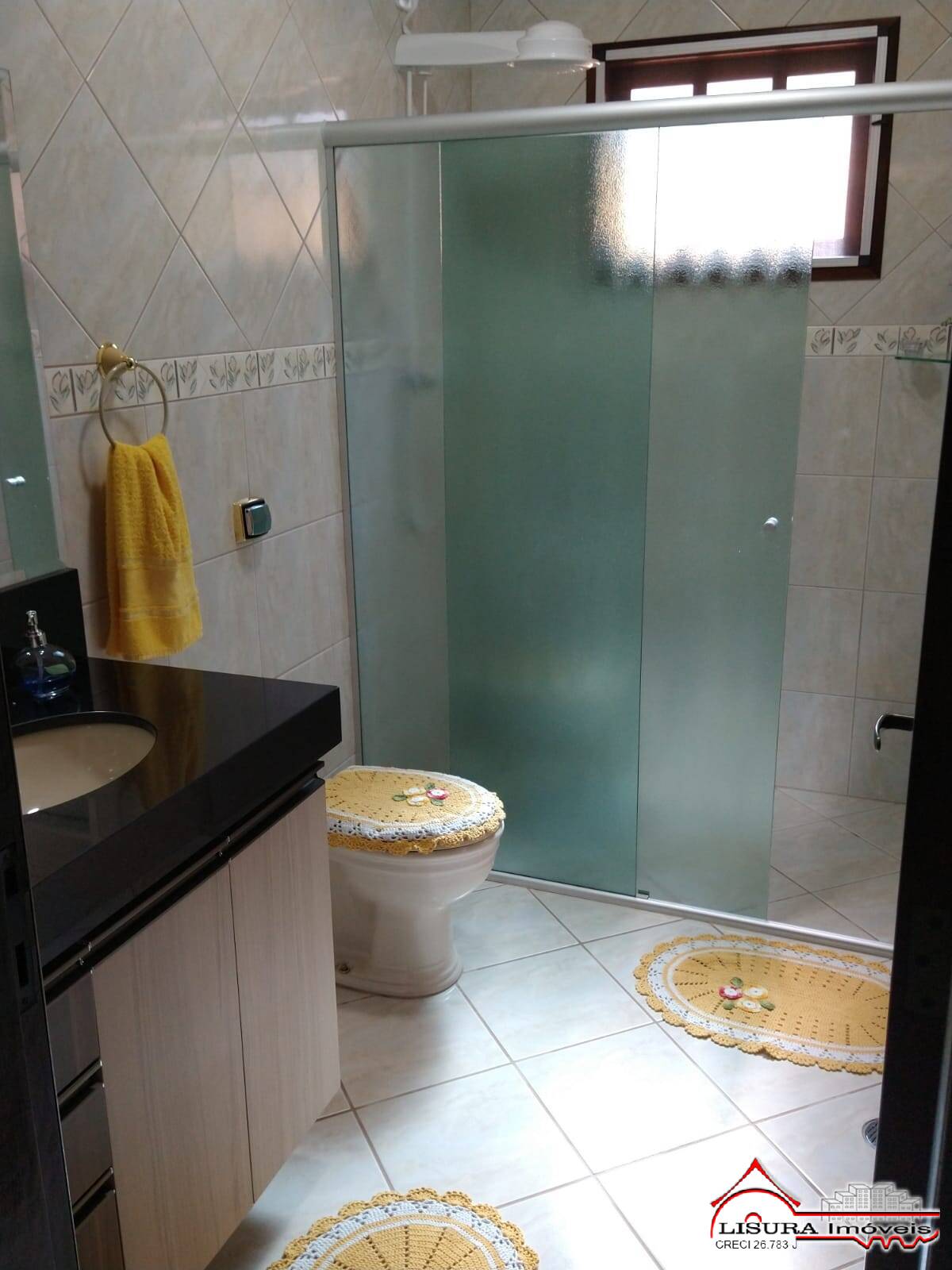 Casa à venda com 3 quartos, 200m² - Foto 18