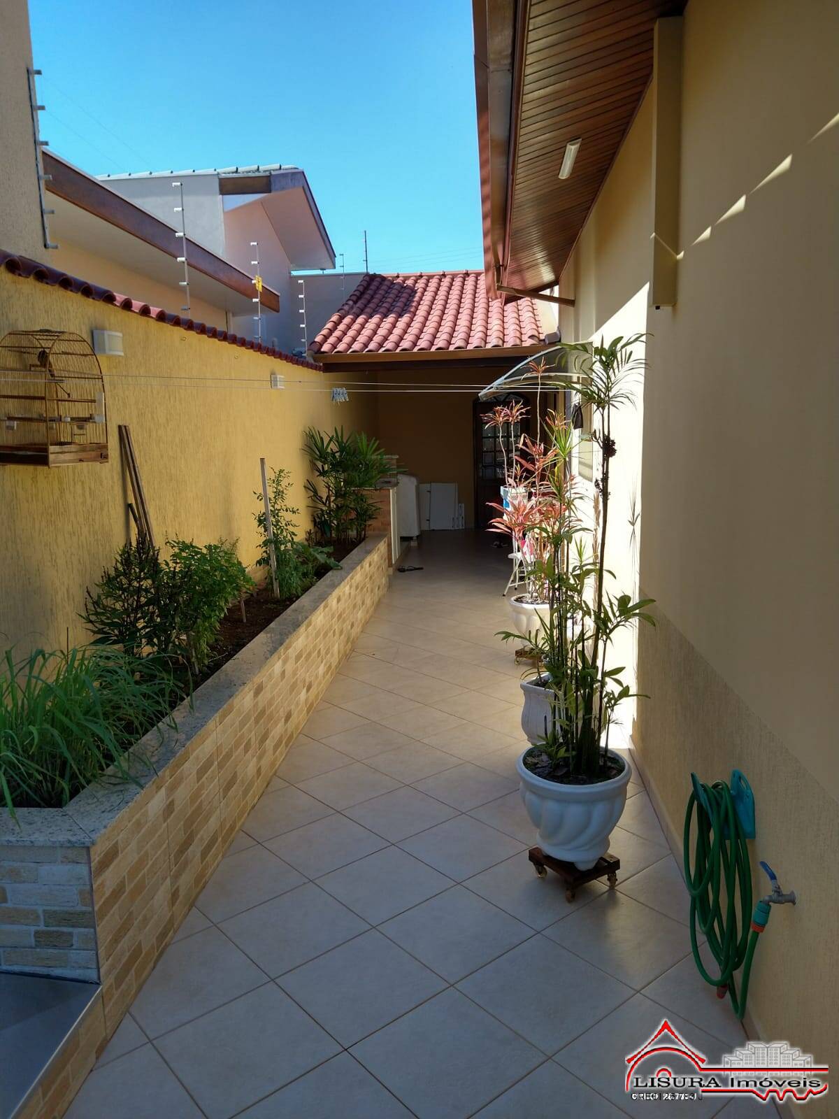 Casa à venda com 3 quartos, 200m² - Foto 23