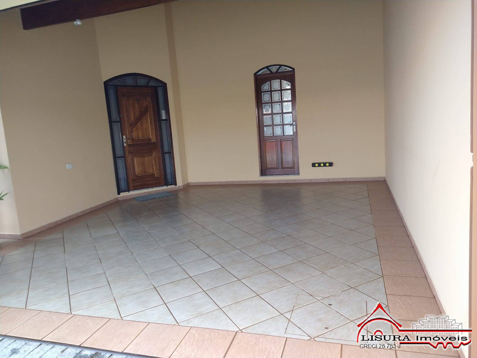 Casa à venda com 3 quartos, 200m² - Foto 3