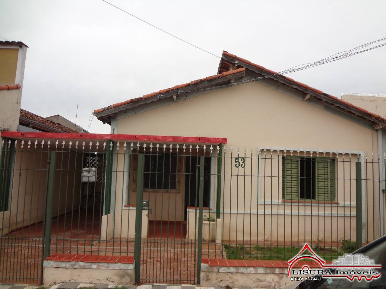 Casa à venda com 3 quartos, 150m² - Foto 1