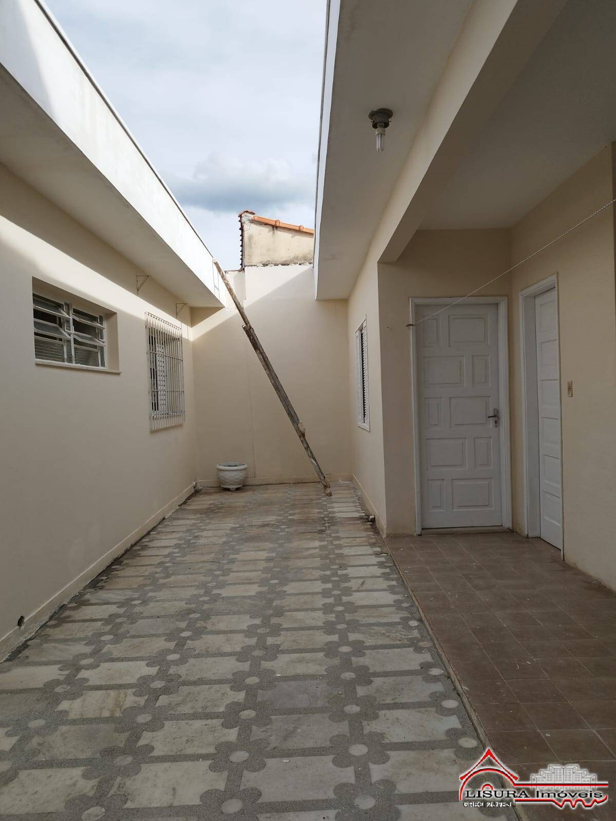 Casa à venda com 3 quartos, 241m² - Foto 20