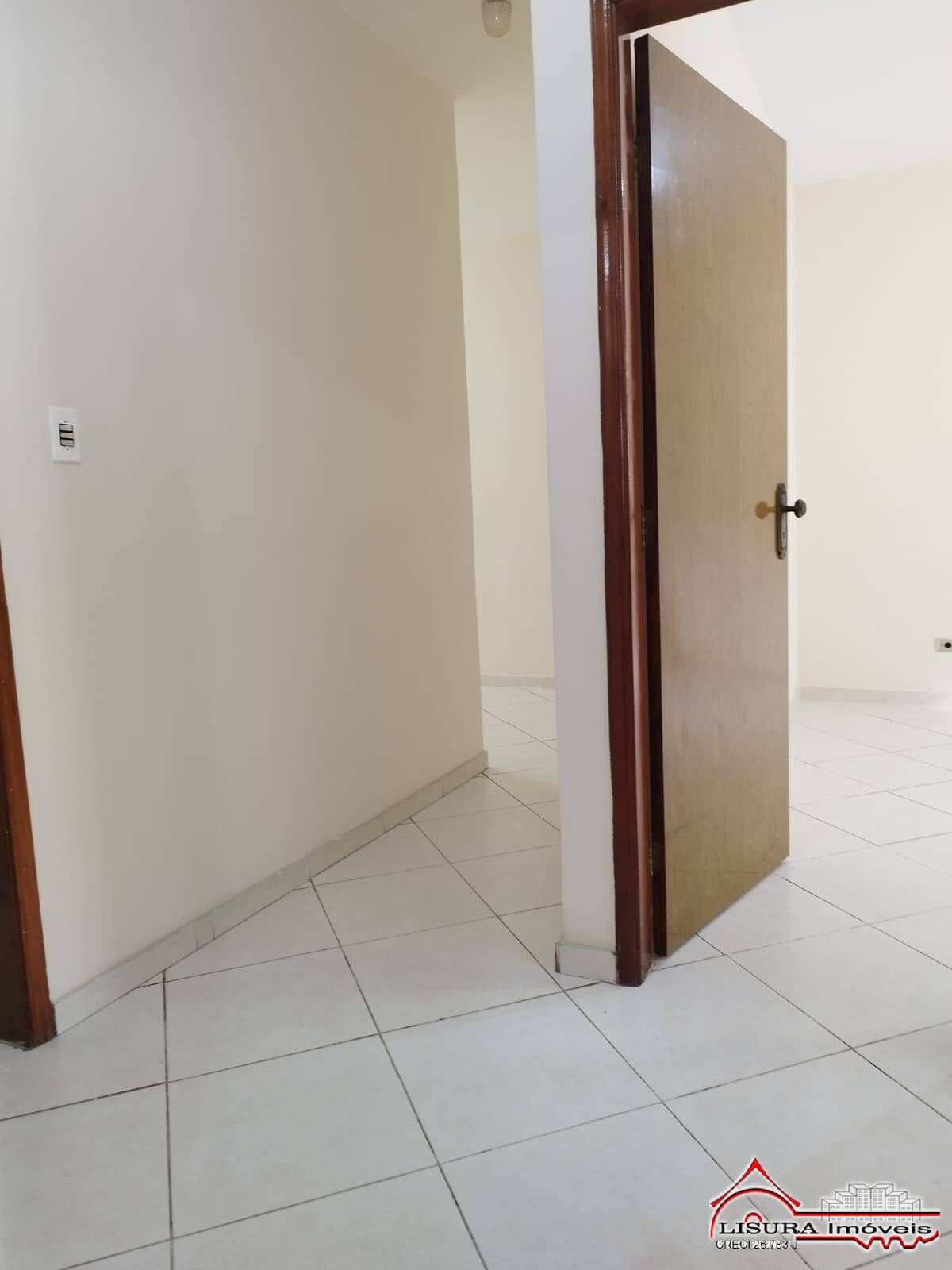 Casa à venda com 3 quartos, 241m² - Foto 13