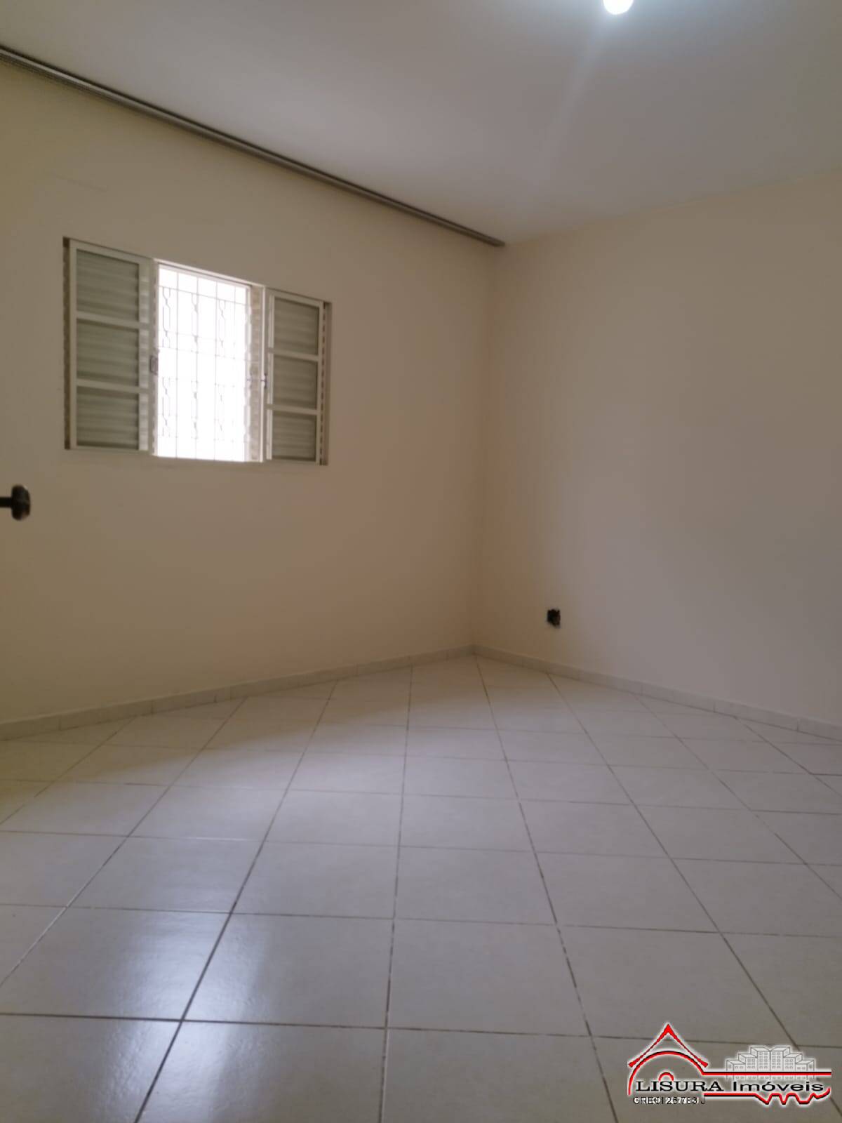 Casa à venda com 3 quartos, 241m² - Foto 12