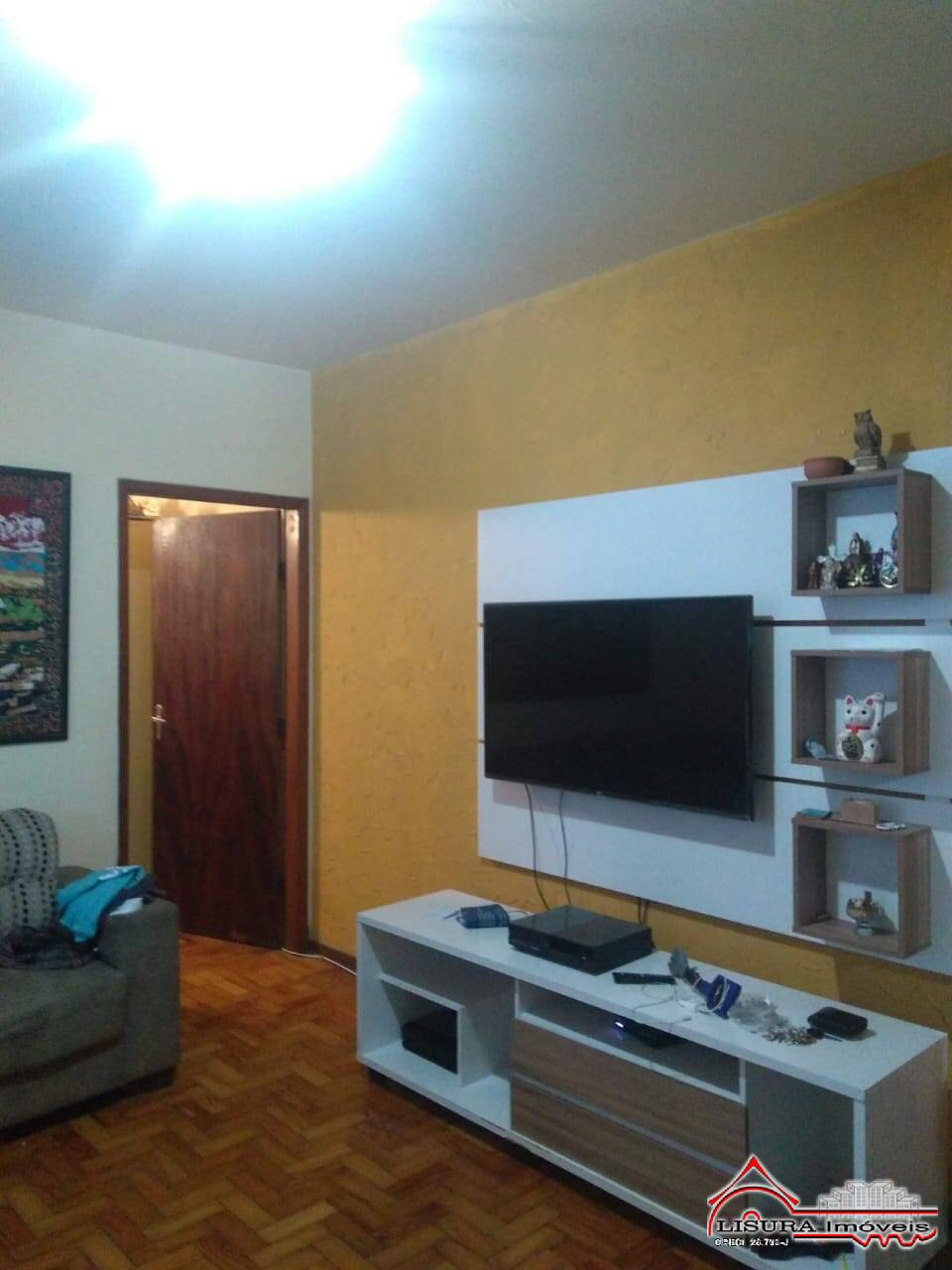 Casa à venda com 3 quartos, 209m² - Foto 2