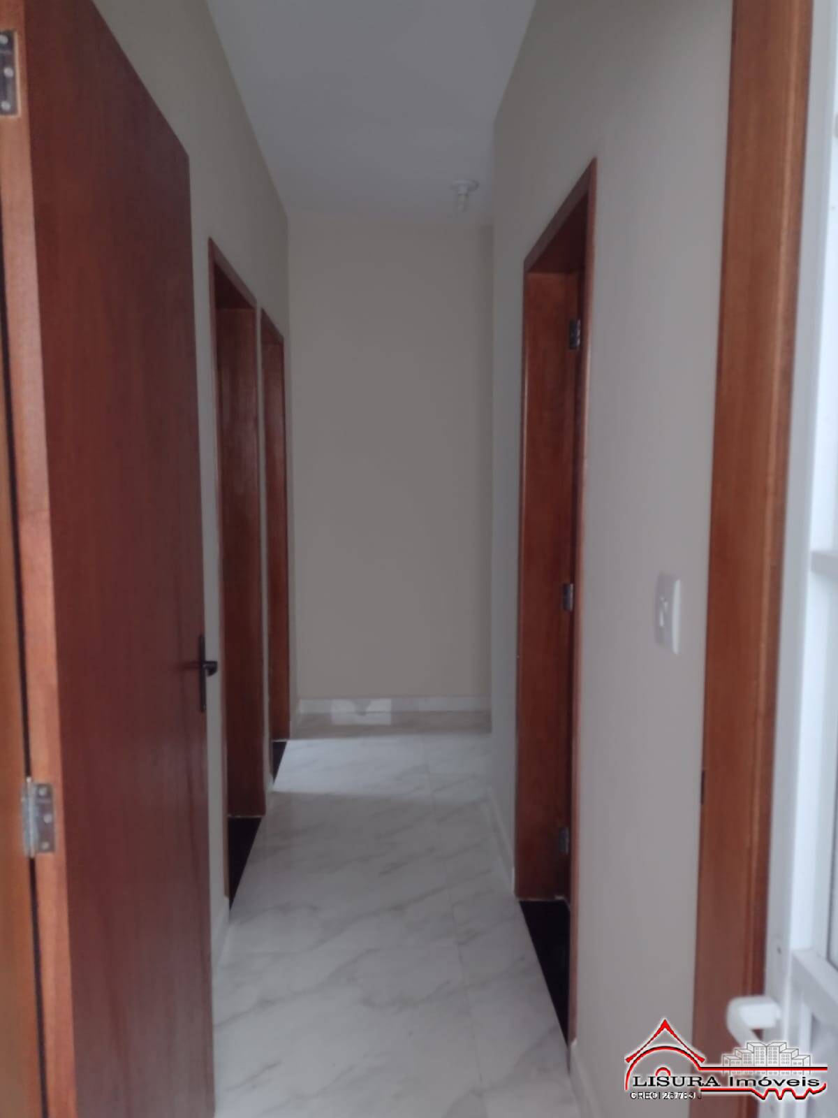 Casa à venda com 3 quartos, 110m² - Foto 13