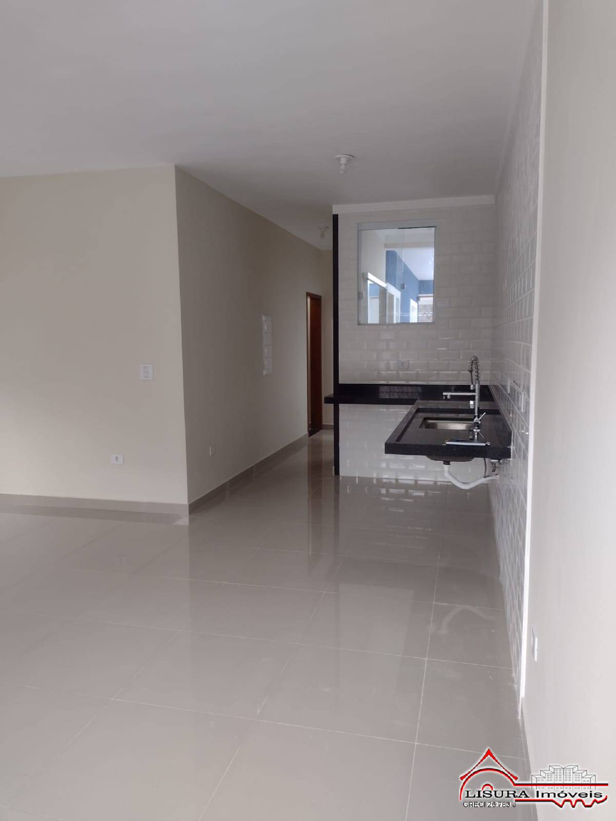 Casa à venda com 3 quartos, 110m² - Foto 5