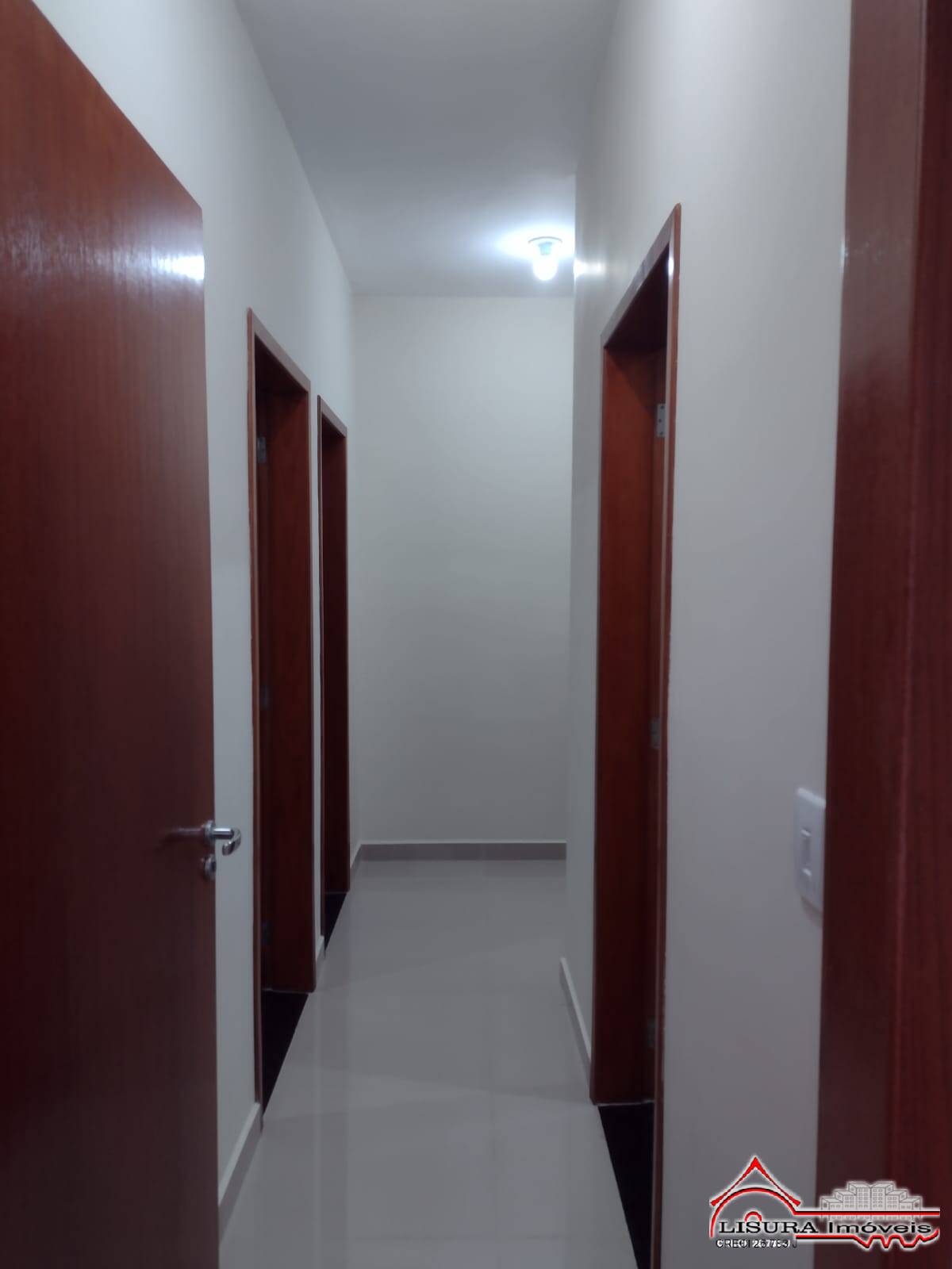 Casa à venda com 3 quartos, 110m² - Foto 16