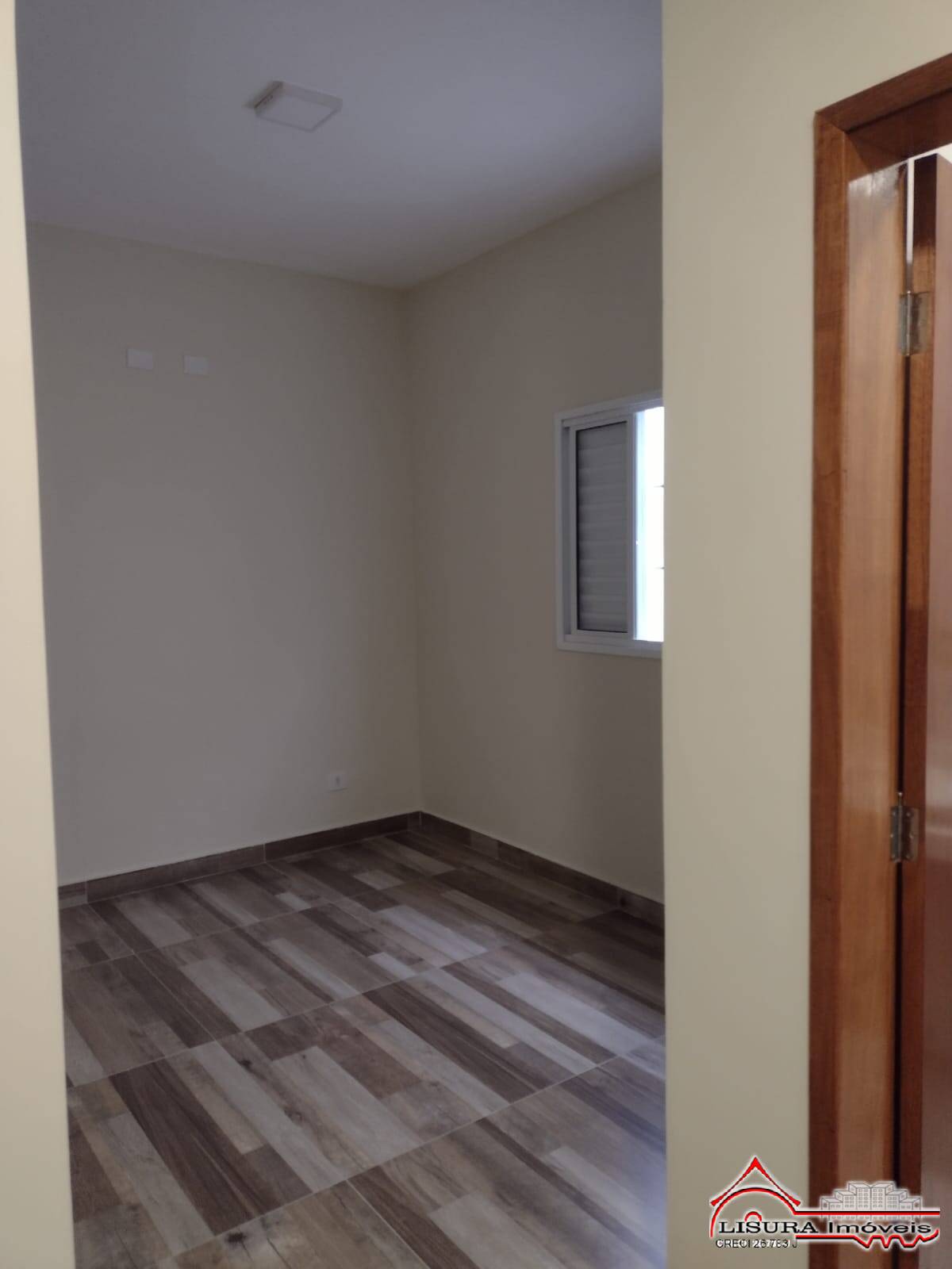 Casa à venda com 3 quartos, 110m² - Foto 11