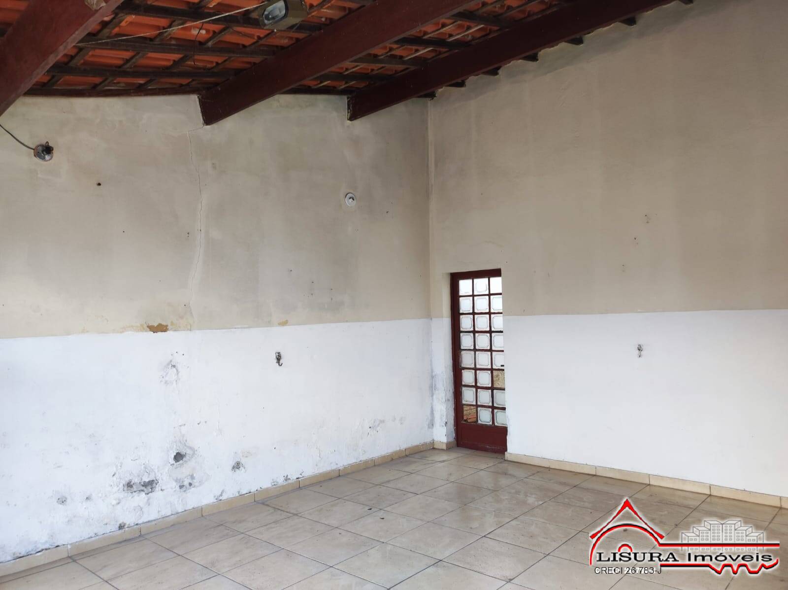 Casa à venda com 3 quartos, 170m² - Foto 2