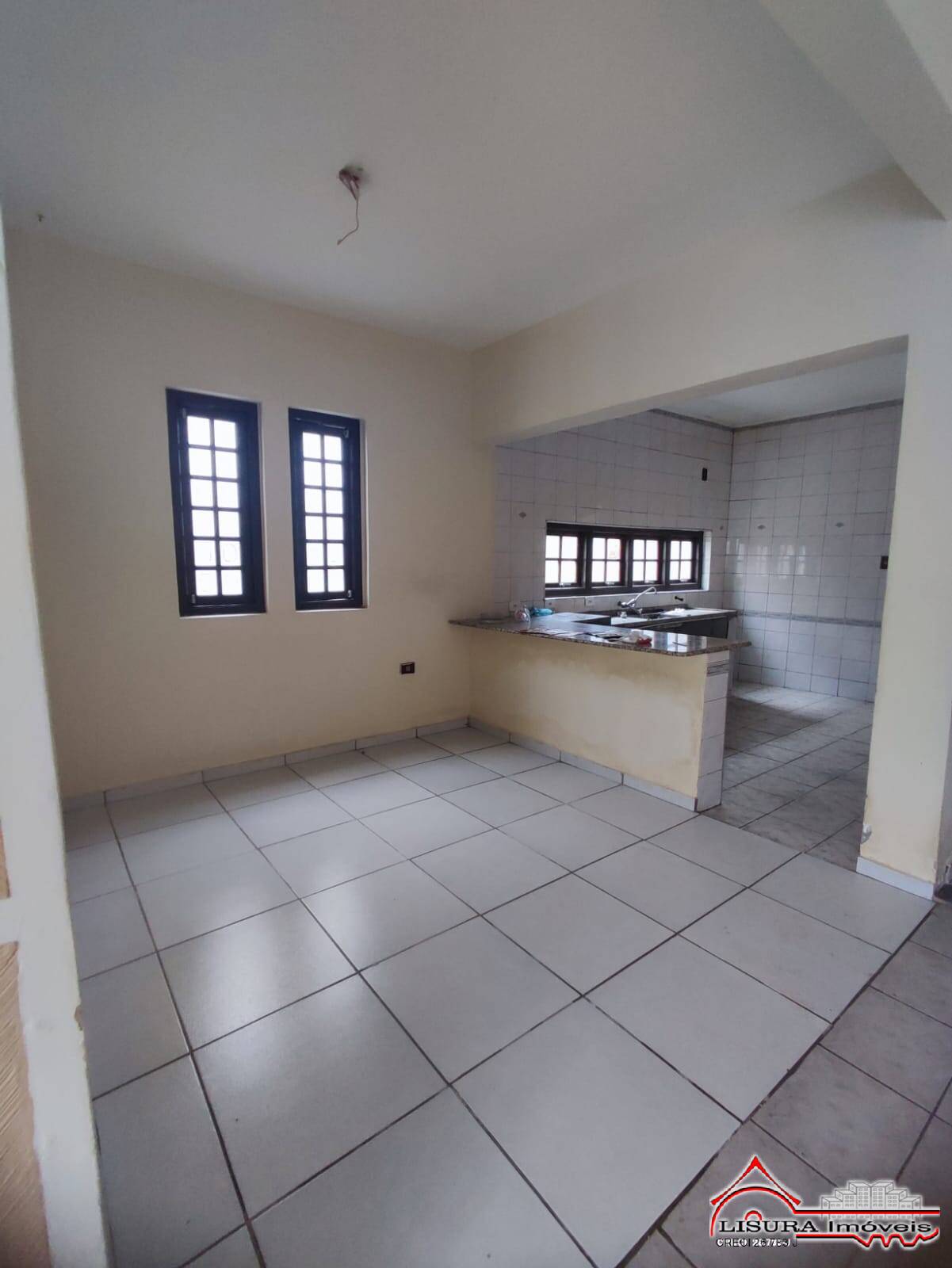 Casa à venda com 3 quartos, 170m² - Foto 4