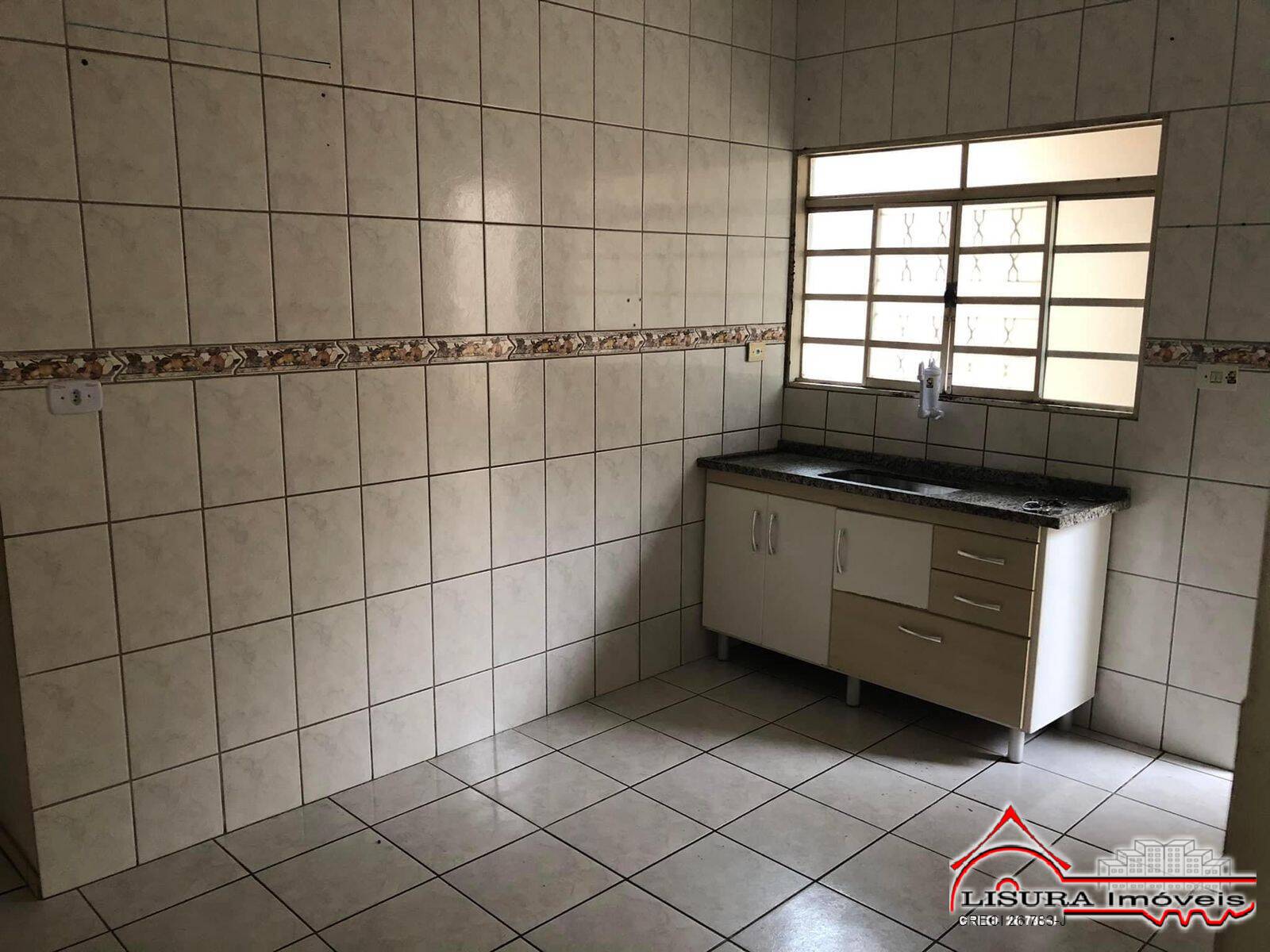 Casa à venda com 2 quartos, 85m² - Foto 4