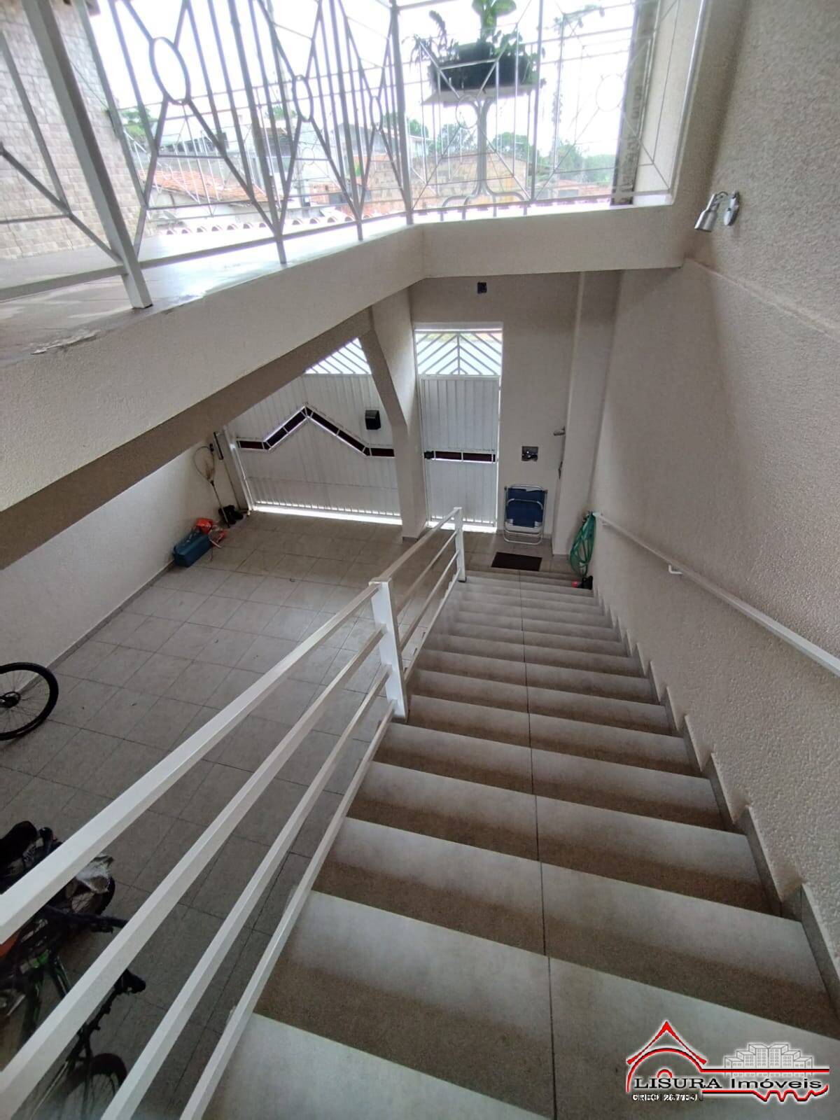 Casa à venda com 2 quartos, 145m² - Foto 4