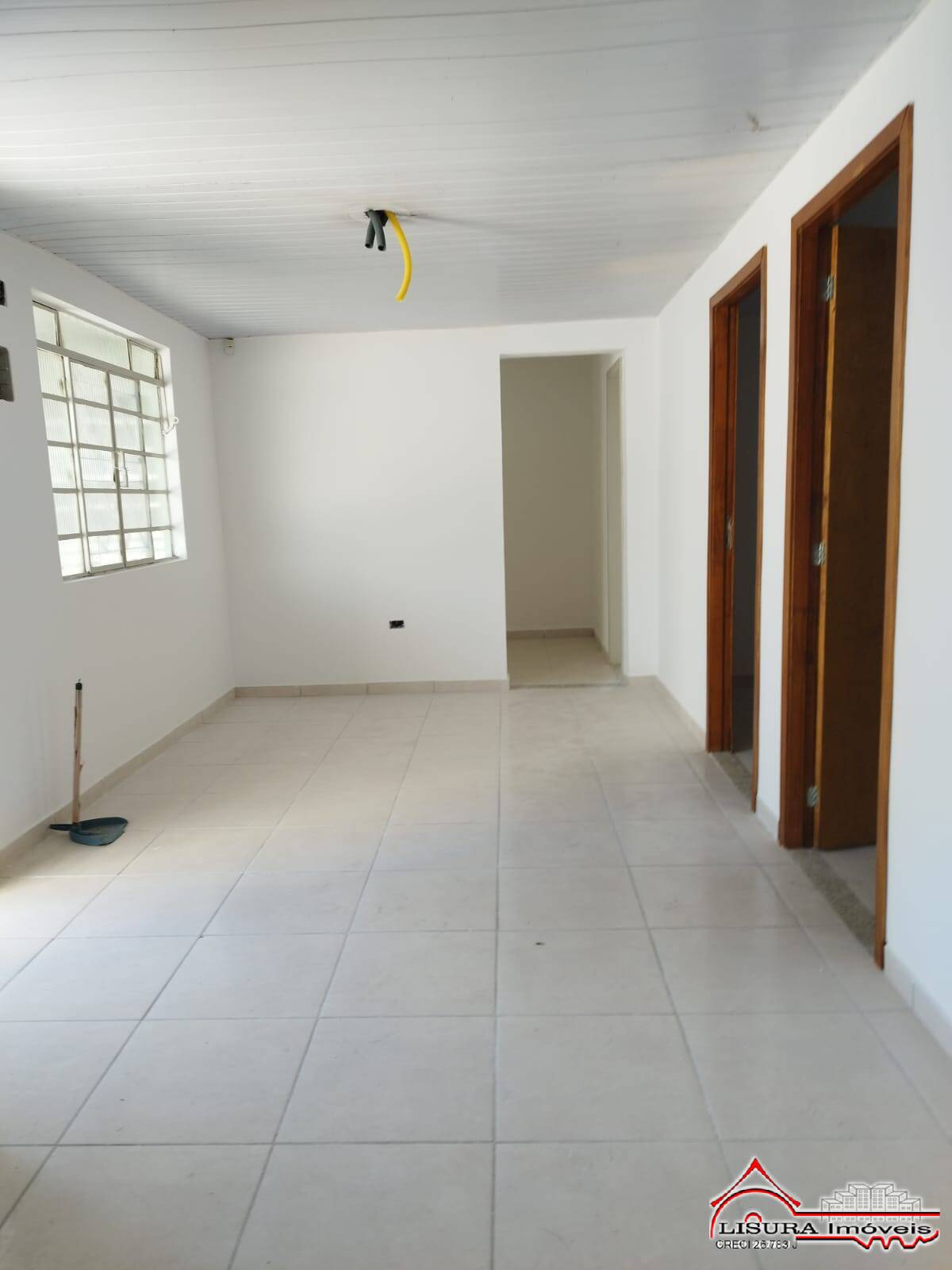 Casa à venda com 3 quartos, 167m² - Foto 3