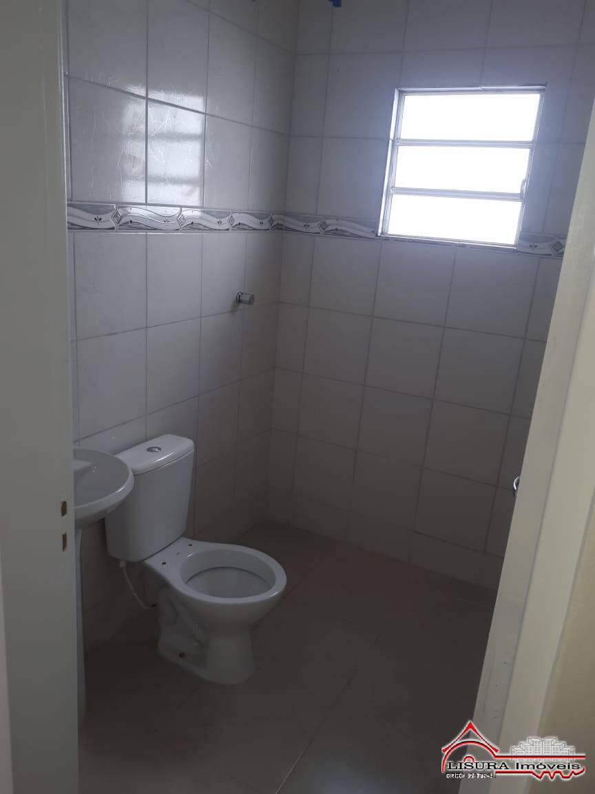 Casa à venda com 2 quartos, 55m² - Foto 13