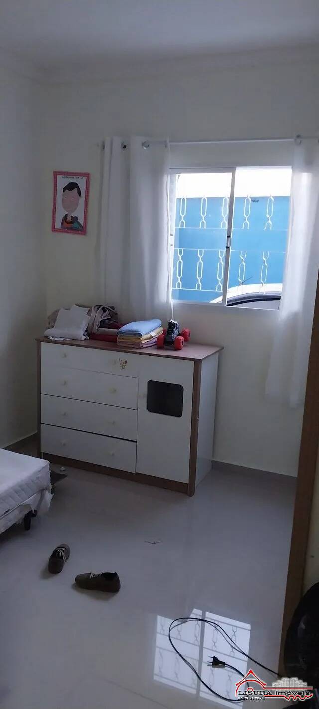 Casa à venda com 2 quartos, 60m² - Foto 13