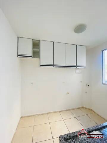 Apartamento à venda com 2 quartos, 45m² - Foto 2