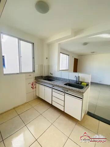 Apartamento à venda com 2 quartos, 45m² - Foto 3