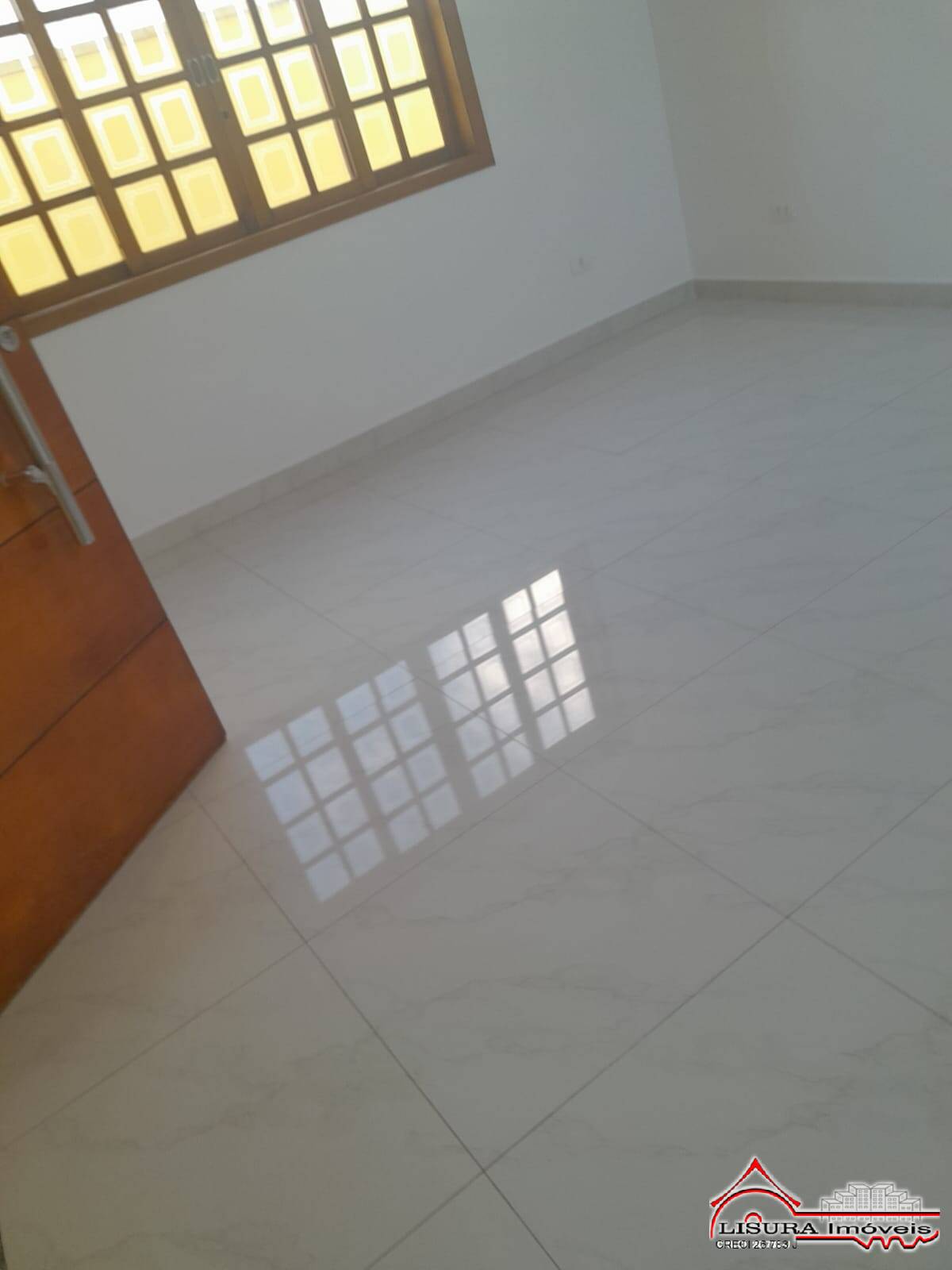 Casa à venda com 3 quartos, 250m² - Foto 27