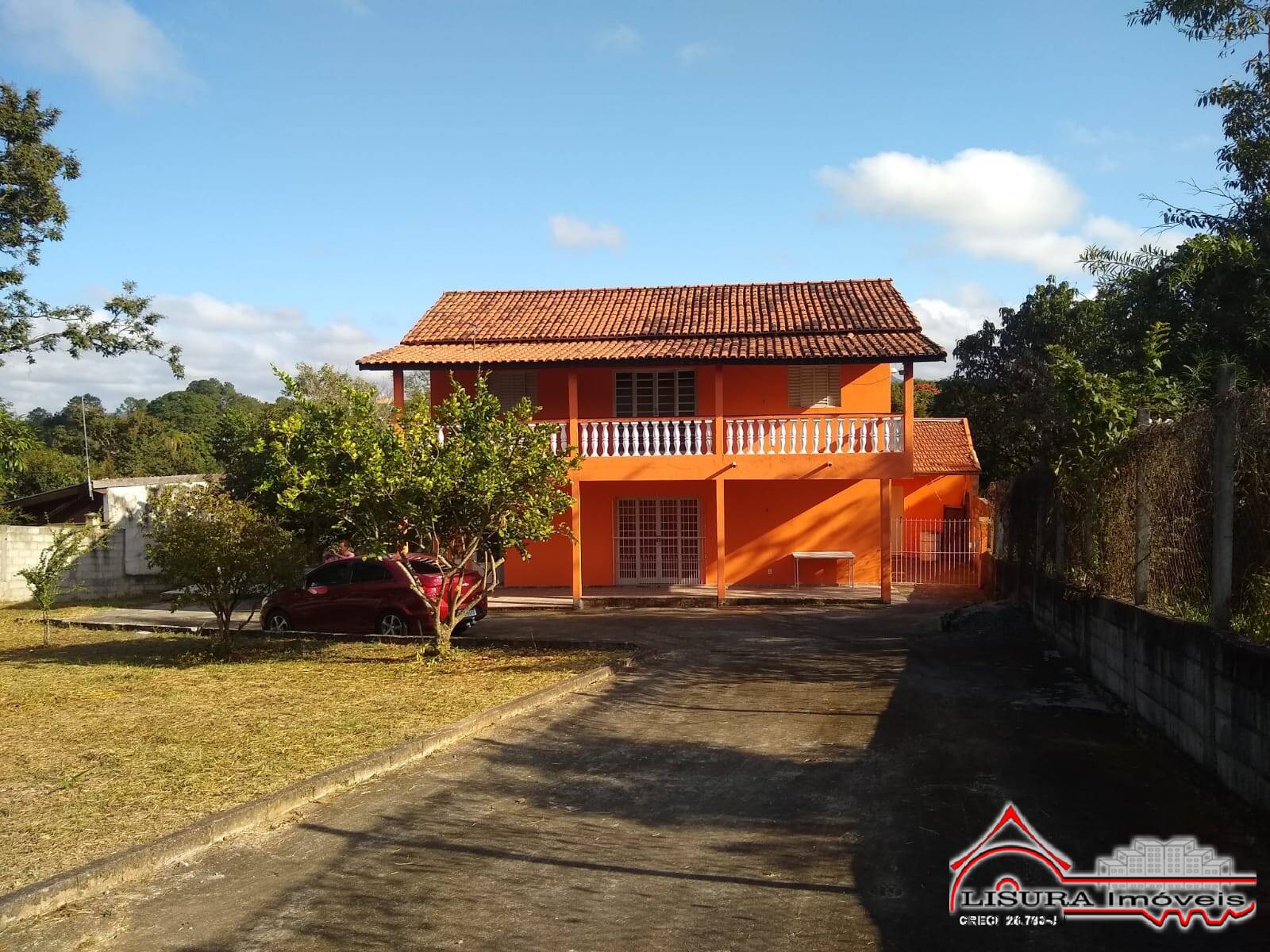 Fazenda à venda com 5 quartos, 211m² - Foto 2