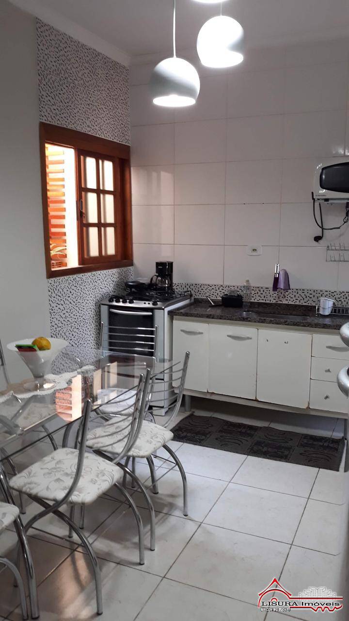 Casa à venda com 2 quartos, 75m² - Foto 13