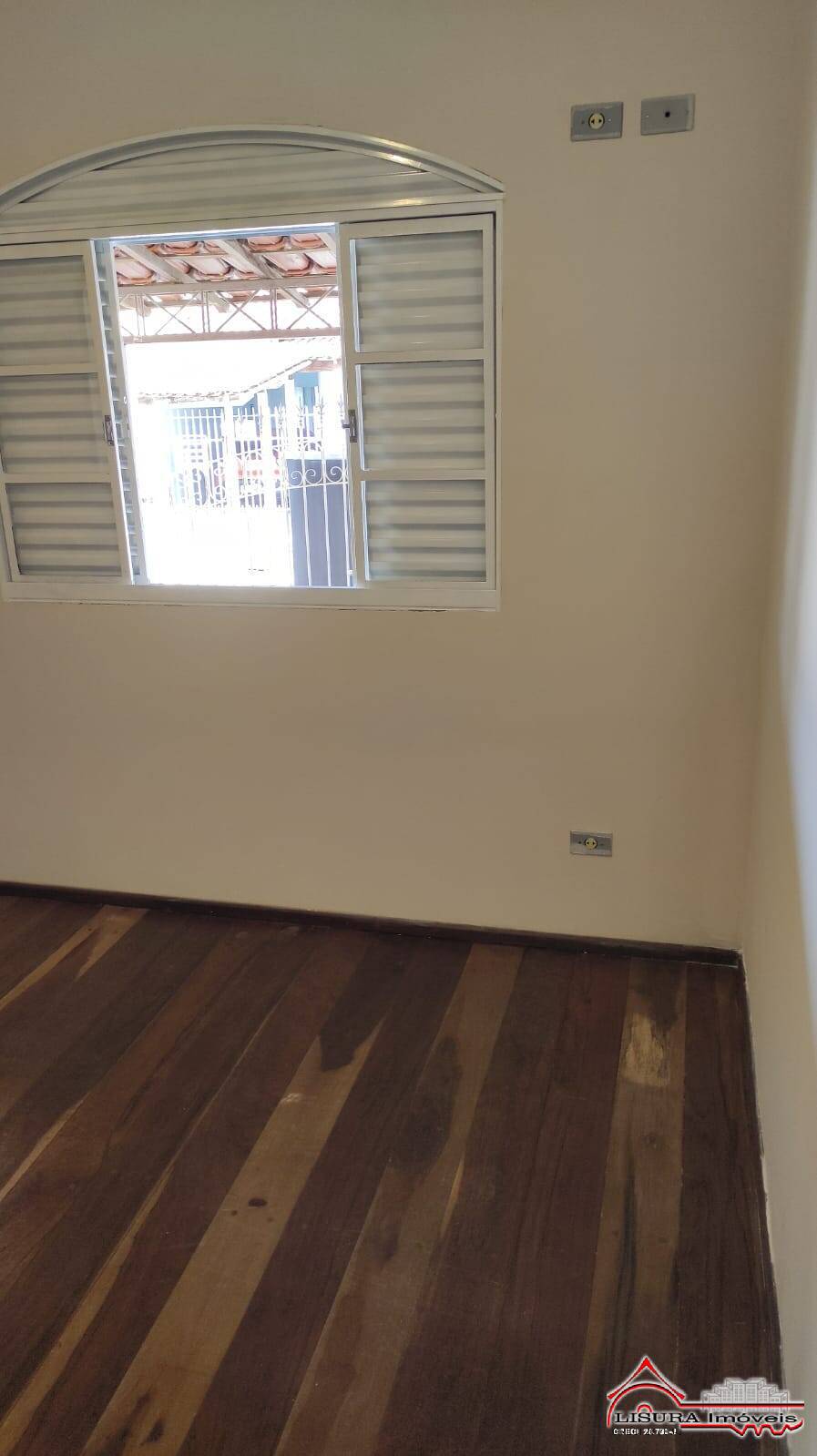 Casa à venda com 3 quartos, 200m² - Foto 9