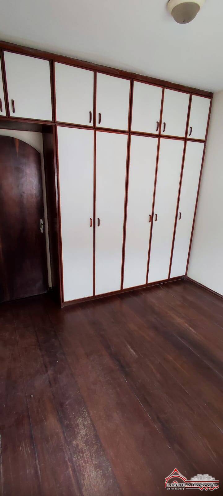 Casa à venda com 3 quartos, 200m² - Foto 12