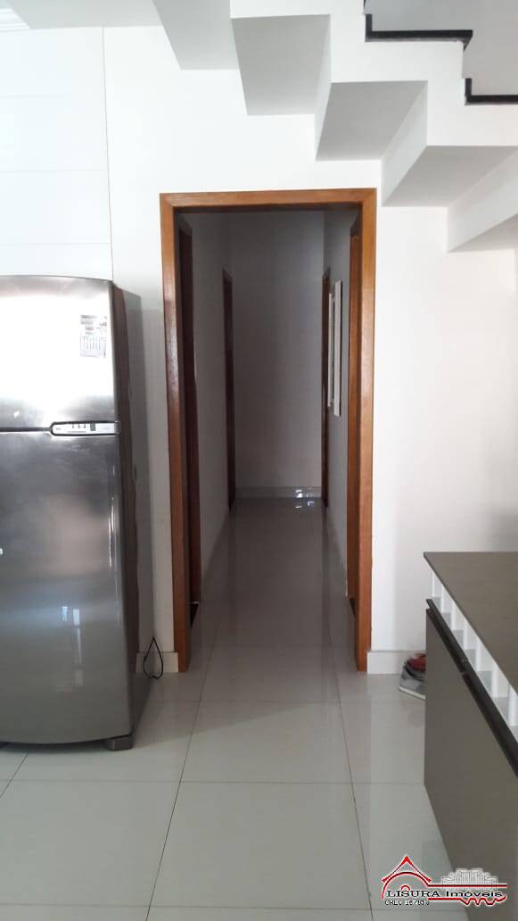 Casa à venda com 4 quartos, 250m² - Foto 19