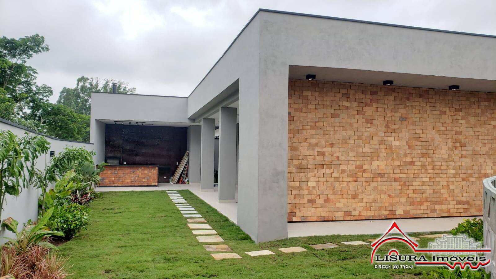 Casa de Condomínio à venda com 3 quartos, 254m² - Foto 4