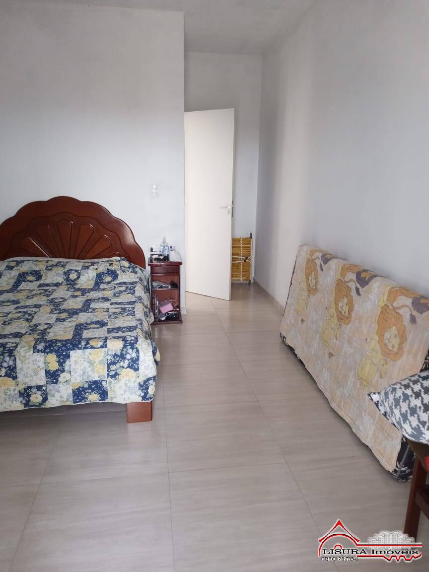 Casa à venda com 3 quartos, 200m² - Foto 5