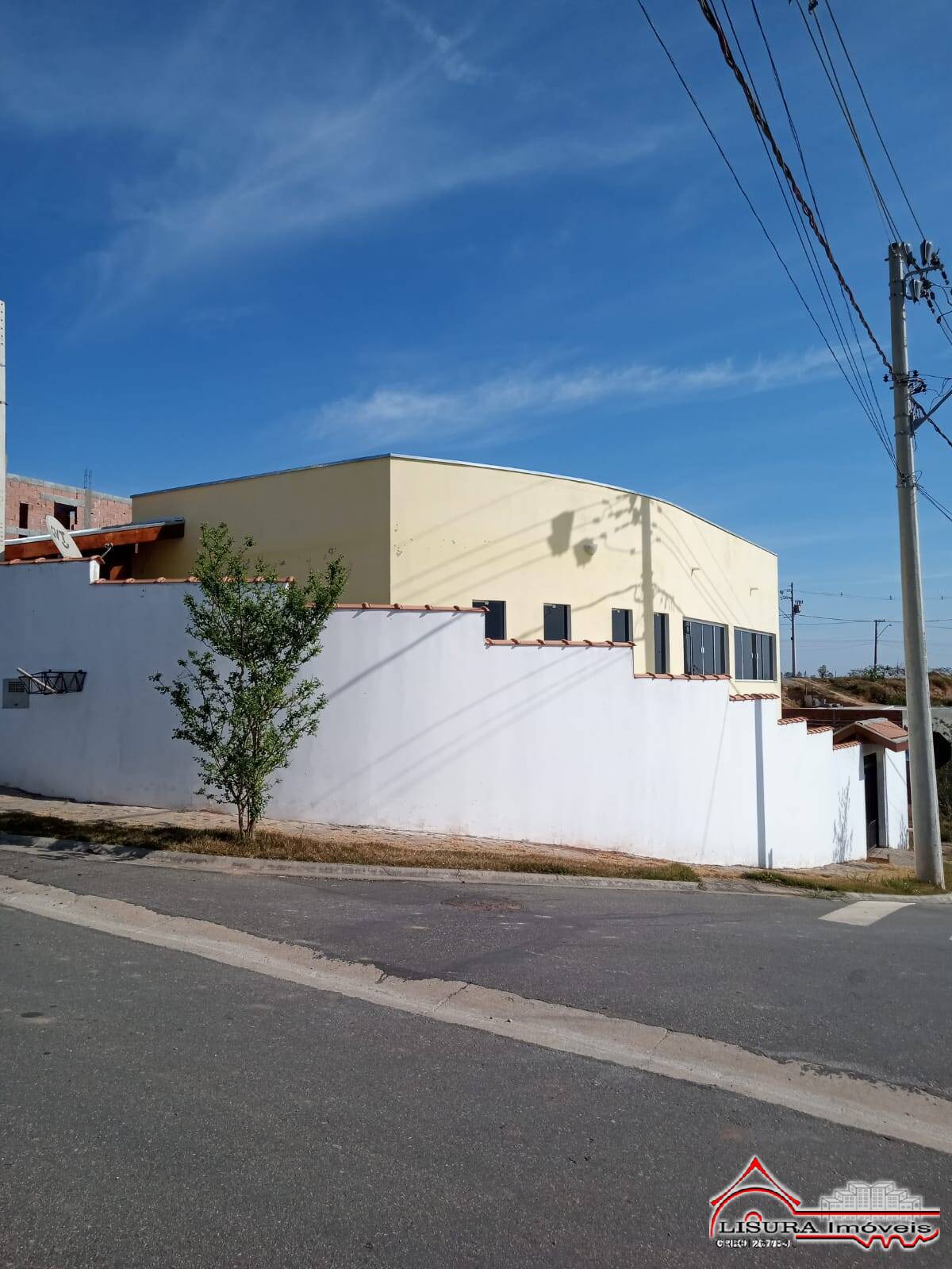 Casa à venda com 3 quartos, 200m² - Foto 23