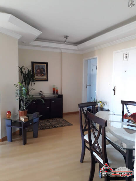 Apartamento à venda com 3 quartos, 96m² - Foto 3