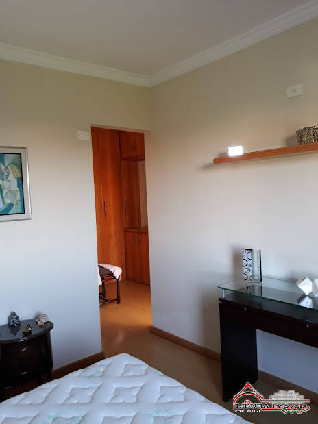 Apartamento à venda com 3 quartos, 96m² - Foto 9