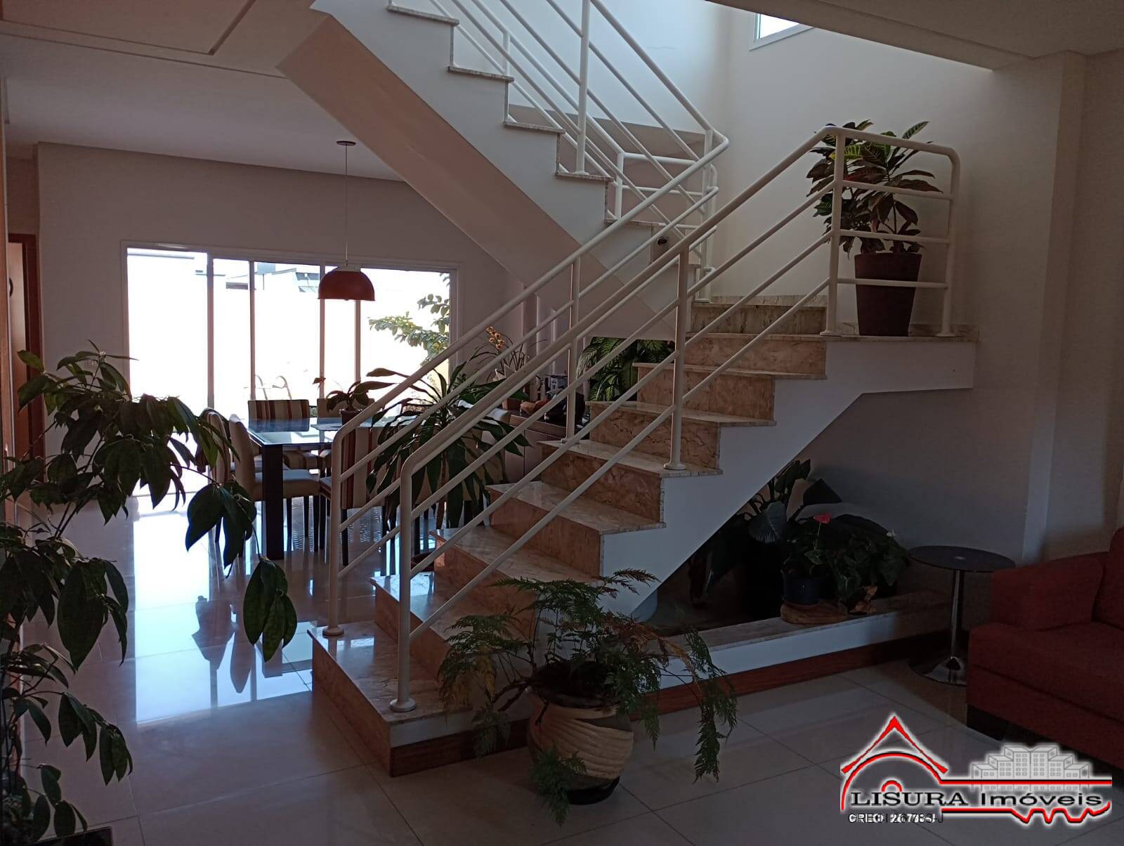 Casa de Condomínio à venda com 4 quartos, 240m² - Foto 5