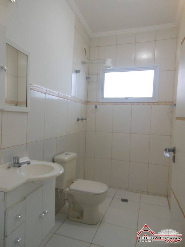 Casa para alugar com 3 quartos, 250m² - Foto 15