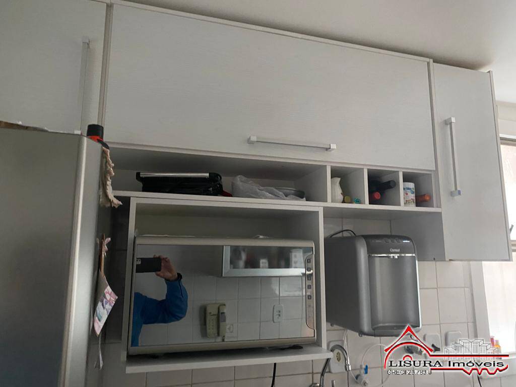 Apartamento à venda com 3 quartos, 76m² - Foto 4